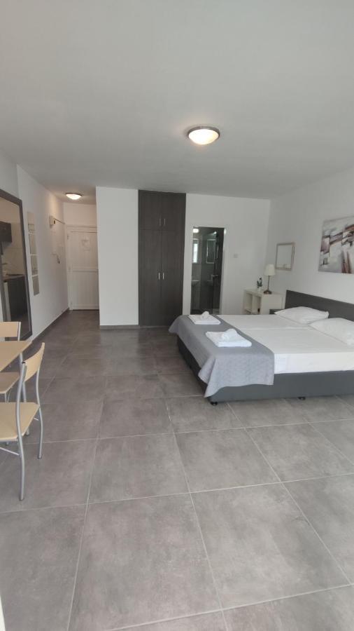 Nissi Avenue Studio Ajía Nápa Kültér fotó