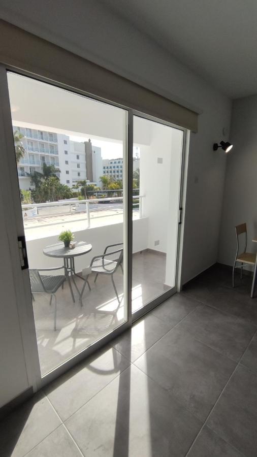Nissi Avenue Studio Ajía Nápa Kültér fotó