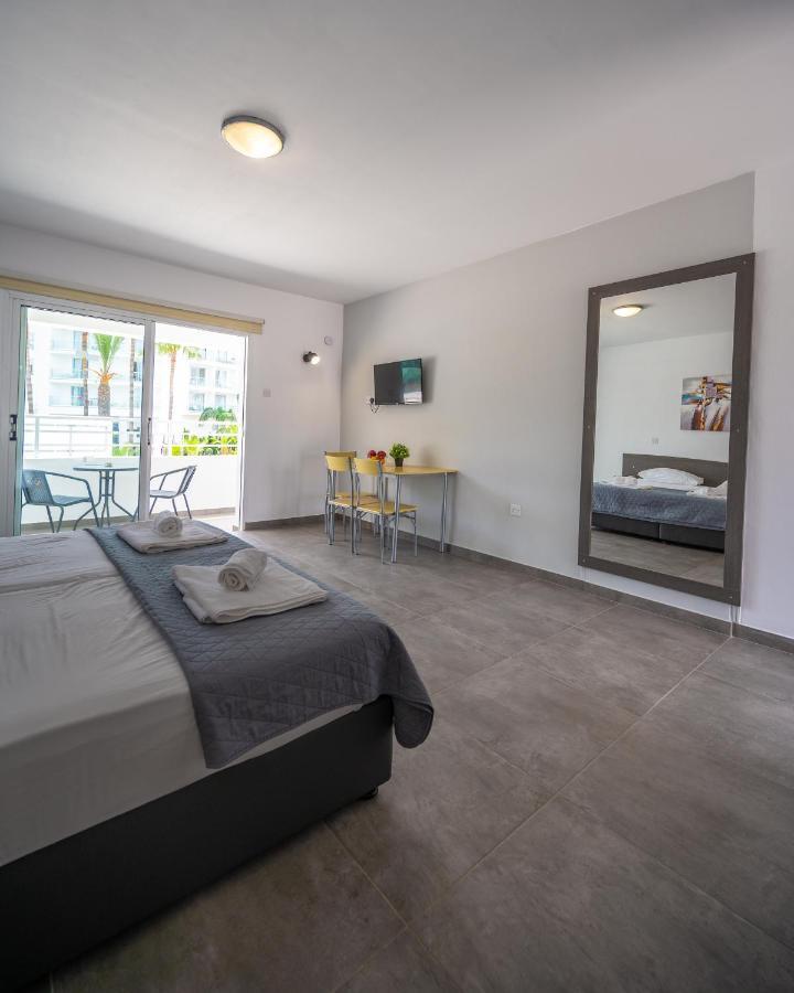 Nissi Avenue Studio Ajía Nápa Kültér fotó