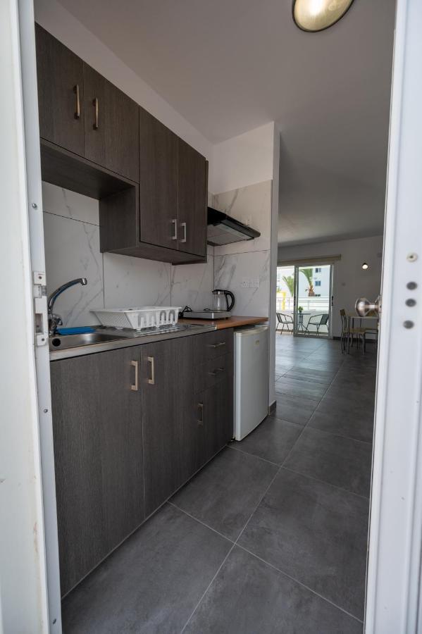 Nissi Avenue Studio Ajía Nápa Kültér fotó